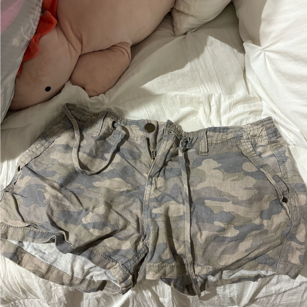 GAP Gray Camouflage Shorts